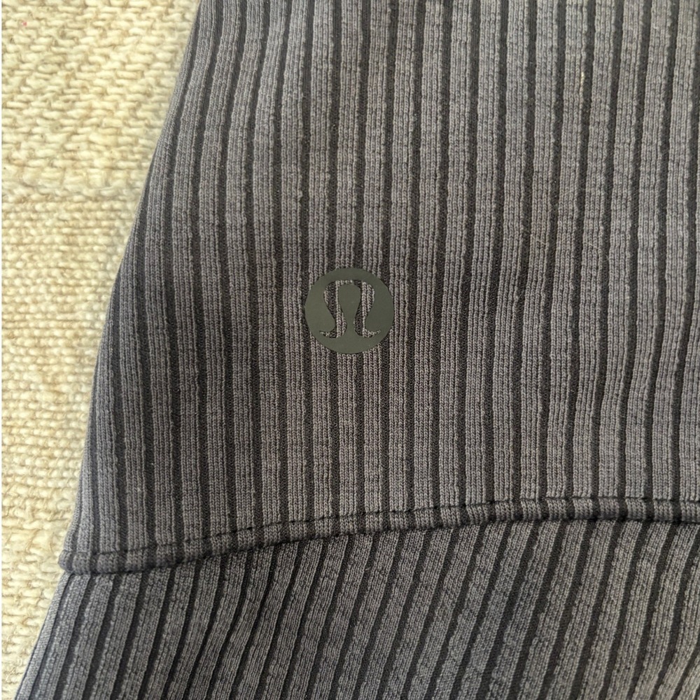 Lululemon Ribbed Softstreme Flared Pant 31" Inseam Black Size 2 - Picture 5 of 7